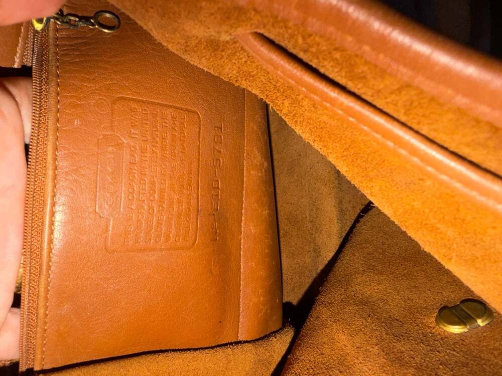 Vintage Coach Large Daypack Backpack Style 9791 in Tan Leather - Picture 6 of 6